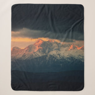 LANDSCAPE-FOTOGRAFIE VON SCHNEEBERGEN UNTER NIMB SHERPADECKE