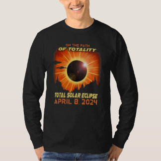 Landschaft auf dem Weg der Totalität Totale Sonnen T-Shirt
