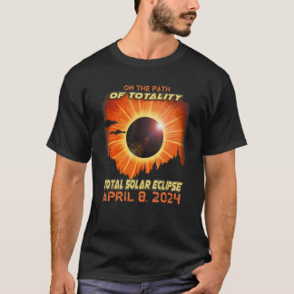 Landschaft auf dem Weg der Totalität Totale Sonnen T-Shirt