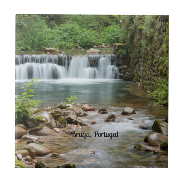 Landschaft Braga, Portugal Fliese (Vorderseite)