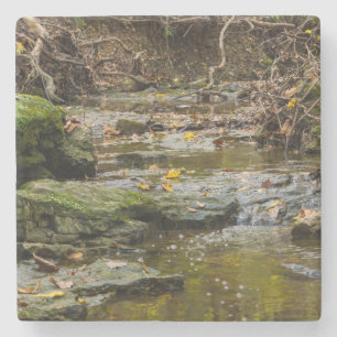 Landschaft des Creek-Gebirges in den Nordwochen Steinuntersetzer