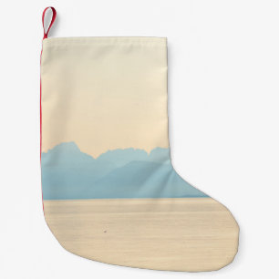 LANDSCHAFT FOTO EINES BERGES UND WASSERKÖRPERS KLEINER WEIHNACHTSSTRUMPF