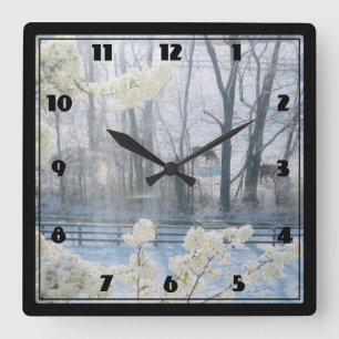 Landschaft im Winter Quadratische Wanduhr