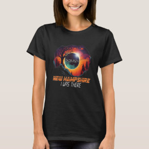 Landschaft Total Solar Eclipse 2024 New Hampshire T-Shirt