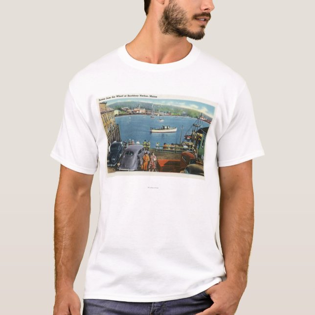 Landschaftliche Ansicht vom Kai, von den Booten T-Shirt (Vorderseite)