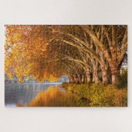 Landschaftliche Aussicht auf den Herbst mit golden Puzzle