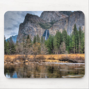 Landschaftliche Fälle Yosemite Mousepad