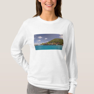 Landschaftliche Sicht auf die Bitter End Yacht Clu T-Shirt