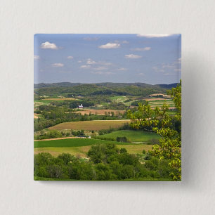 Landschaftliche Sicht auf die landwirtschaftliche Button