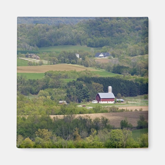 Landschaftliche Sicht auf die landwirtschaftliche  Magnet (Vorne)