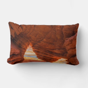 Landschaftliche Steinhöhle Lendenkissen