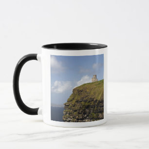 Landschaftlichen Klippen von Moher und O'Briens Tu Tasse