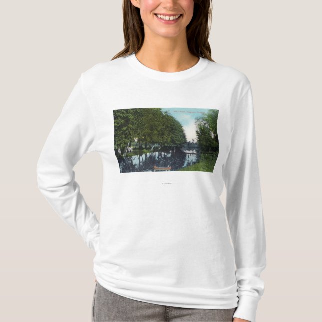 Landschaftlicher Fluss mit Kanu SceneEugene ODER T-Shirt (Vorderseite)