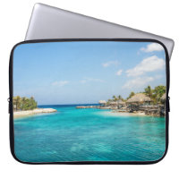 Landschaftlicher tropischer Strand mit Foto aus St