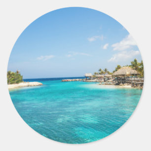 Landschaftlicher tropischer Strand mit Foto aus St Runder Aufkleber