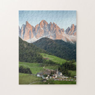 Landschaftliches Alpendorf Dolomiten Berge Puzzle