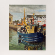 Landschaftliches Fischerboot von Galway City Irlan