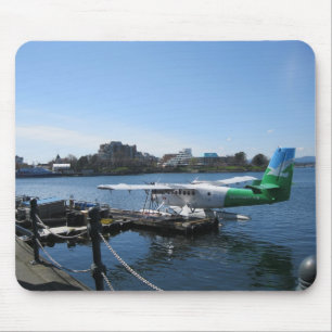 Landschaftliches Seeflugzeug in Victoria Mousepad