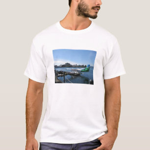 Landschaftliches Seeflugzeug in Victoria T-Shirt