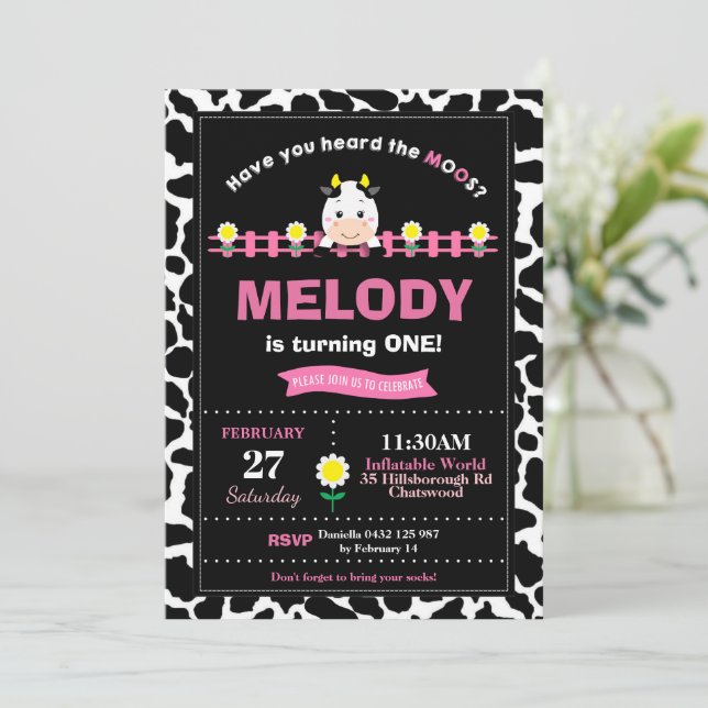 Landtiere 1. Geburtstag Party Girl Barnyard Pink Einladung (Stehend Vorderseite)