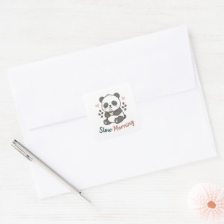 Langsamer Morgen-Panda-Aufkleber | Cute Cozy Ästhe Quadratischer Aufkleber