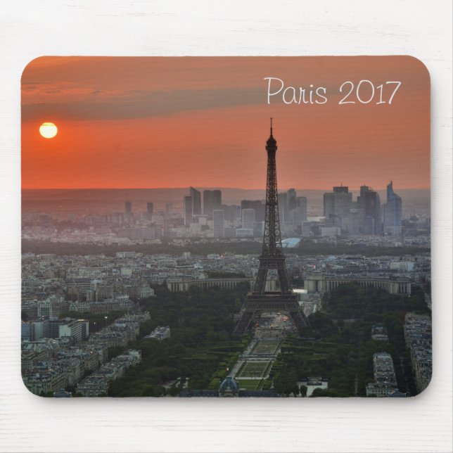 Lanscape Ansicht des Eiffelturms, Paris Frankreich Mousepad (Vorne)