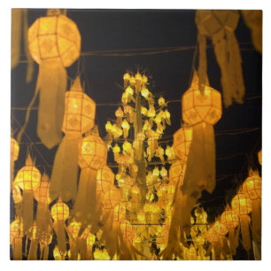 Lanterns für Loi Krathong Festival. Fliese
