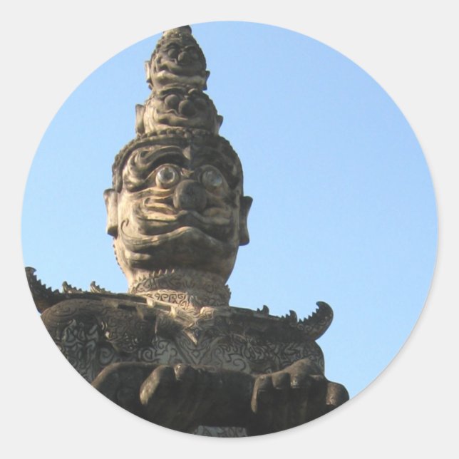 Lao Giant Guardian .. Buddha Park, Vientiane, Laos Runder Aufkleber (Vorderseite)