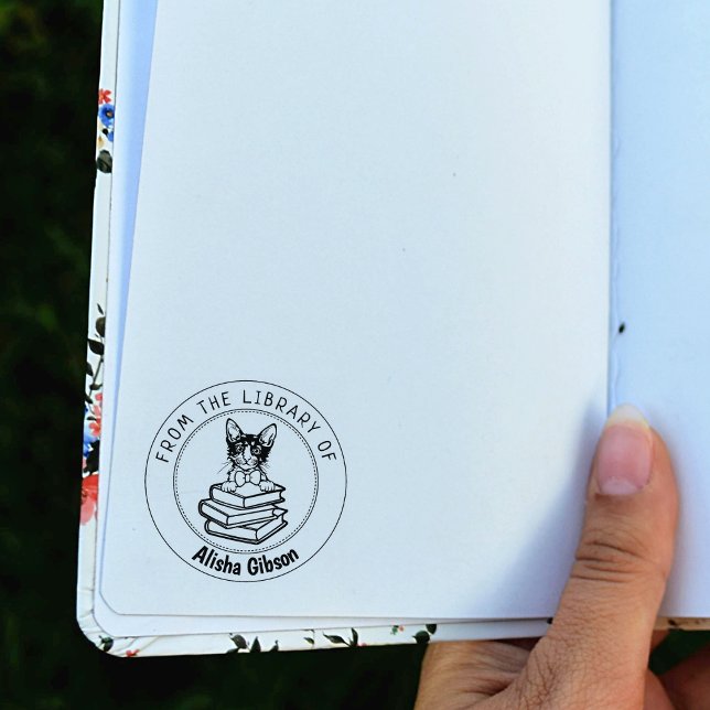 Laperm Cat, Buch aus der Bibliothek von Gummistempel (Von Creator hochgeladen)