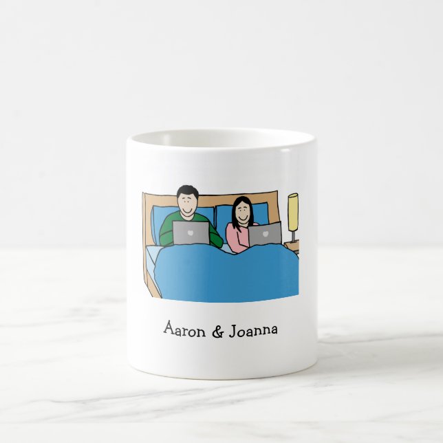 Laptops in den Bettpaaren Tasse (Mittel)