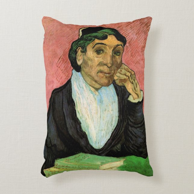 L'Arlesienne (Madame Ginoux) von Vincent van Gogh Dekokissen (Vorderseite(Vertikal))