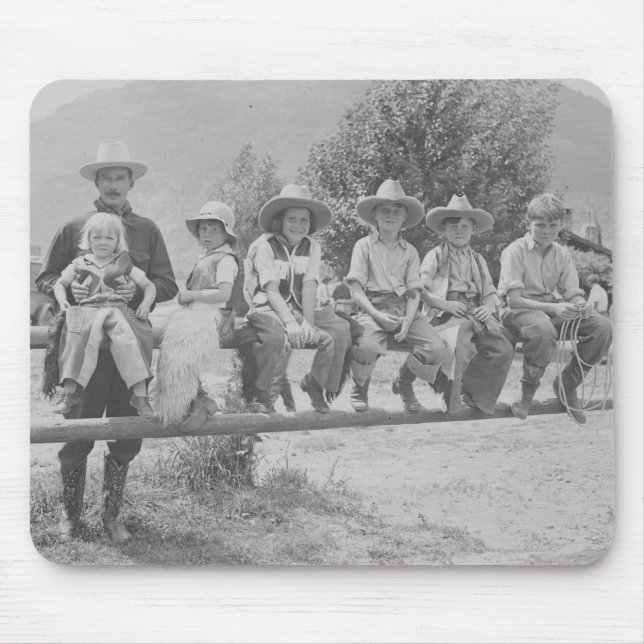 Larry Larom mit sechs Kindern Mousepad (Vorne)