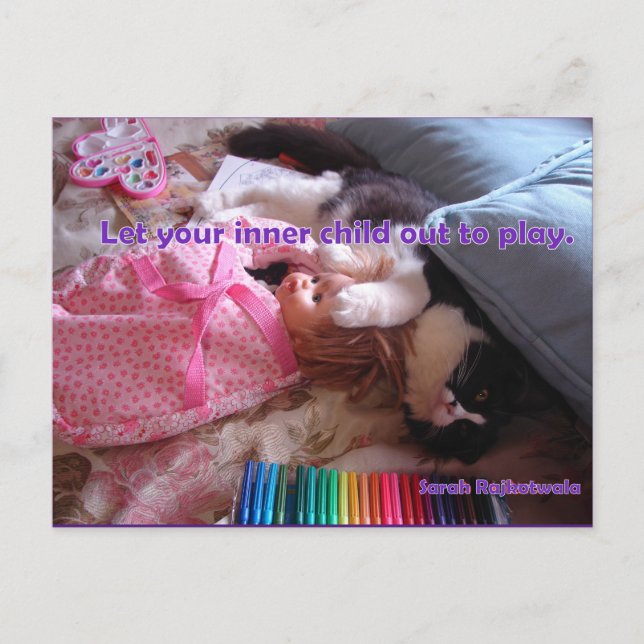 Lass deine interne Child Out Tuxedo Cat Play Postk Postkarte (Vorderseite)