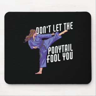 Lass dich nicht von dem Pferdeschwanz täuschen Lus Mousepad