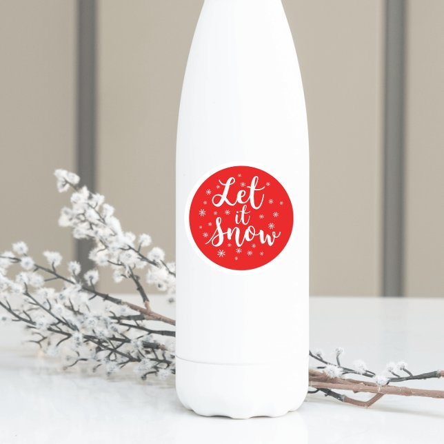 Lass es Schnee Weihnachten Rote weiße Schneeflocke Runder Aufkleber (Von Creator hochgeladen)