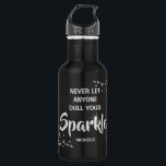 Lass nie jemanden, der dein Sparwasser verdirbt Edelstahlflasche<br><div class="desc">lass nie jemanden,  der deinen funkelnden personalisierten Namen,  Wasserflasche,  perfekt für behaltend Fitness,  Fitnessstudio,  Laufen,  Joggen,  Training,  Sport,  Picknick im Park oder am Strand und während der Arbeit. Der Schriftart Typ,  Größe und Farbe können geändert werden,  indem Sie auf den Link nach der Personalisierung auf den gewünschten Link klicken.</div>