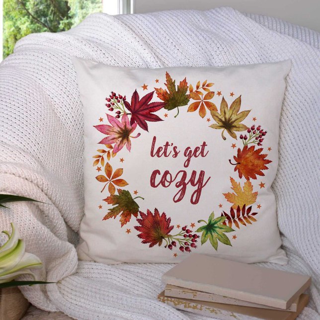 Lassen Sie uns gemütliche Herbst-Ernte-Herbstlaube Kissen (Let's Get Cozy Autumn Harvest Fall Leaves Wreath Throw Pillow)