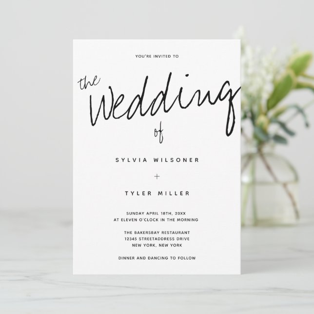 Lässige moderne Minimalistische Typografie-Hochzei Einladung (Stehend Vorderseite)