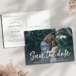 Lässige Pinsel | FOTO SAVE THE DATE Ankündigungspostkarte<br><div class="desc">Eine moderne, Save the Date Postkarte, die für Ihr beliebtes, horizontal oder landschaftsorientiertes Vollblutkarton-Foto konzipiert ist. "Save the Date" erscheint am Ende Ihres Fotos in einem frischen, lässigen Stil mit handgeschriebenen Pinselmarkierungen. Personalisieren Sie mit Ihren Namen, Hochzeitsdatum und Hochzeitsort unten. Postkarten werden zurückgesetzt, um zusätzliche Save the Date Details, einschließlich...</div>