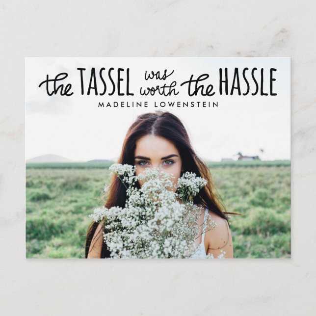 Lässiges Einfaches Niedliches Typografie Graduate  Einladungspostkarte (Vorderseite)