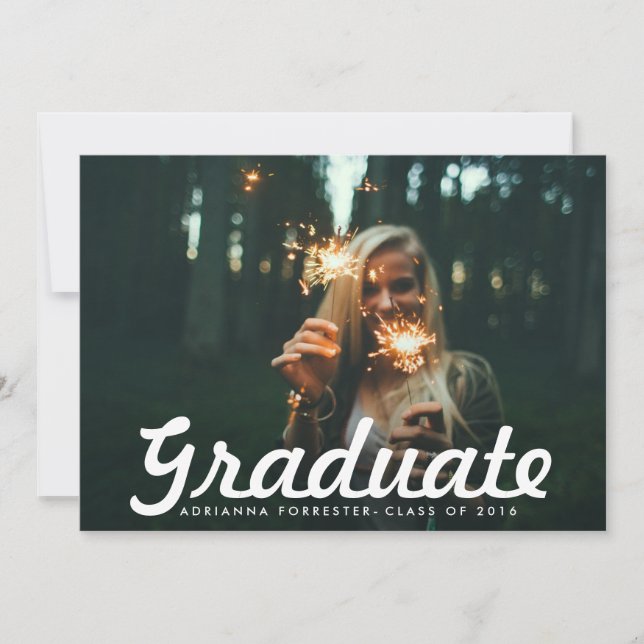 Lässiges mutiges graduiertes einladung (Vorderseite)