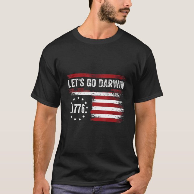 Lass's Go Darwin Funny US Flag Politische für Frau T-Shirt (Vorderseite)