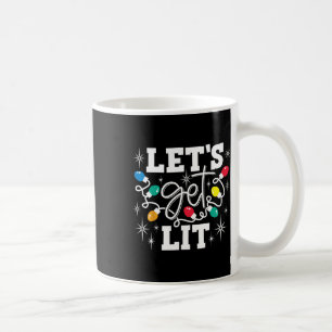 Lasst uns die Weihnachtsbeleuchtung in der Weihnac Kaffeetasse