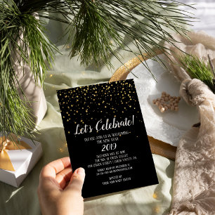 Lasst uns goldenes Konfetti auf schwarzem Neujahrs Einladung