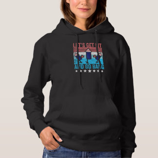 Lasst uns hingehen und am 4. Juli Vintages Feuer k Hoodie