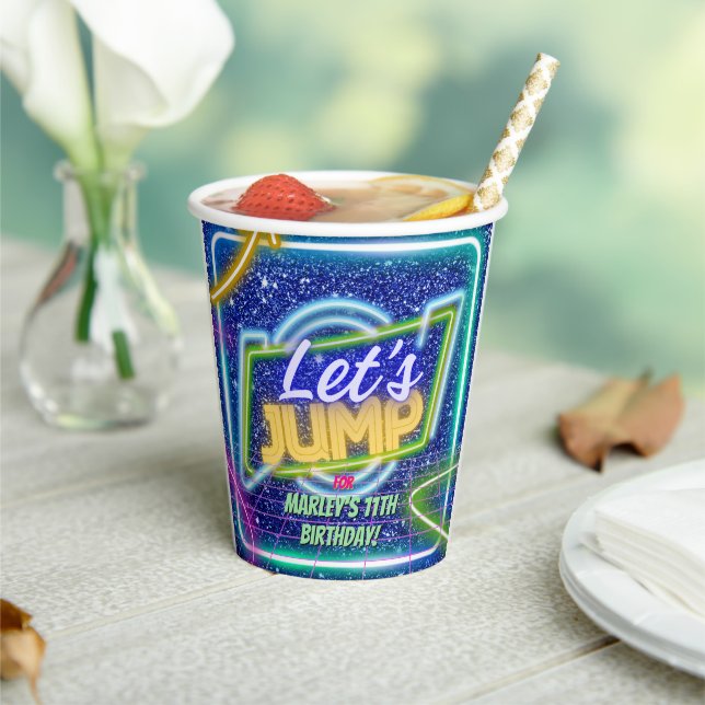 Lasst uns Party Bounce Neon Trampolin Park springe Pappbecher (In Situ)