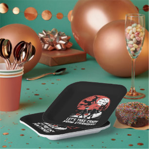 Lasst uns Süßigkeiten von Fremden nehmen, lustiges Pappteller