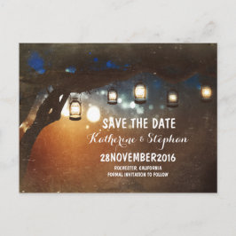 Laternen leuchten Baum rustikal Save the Date Post Ankündigungspostkarte