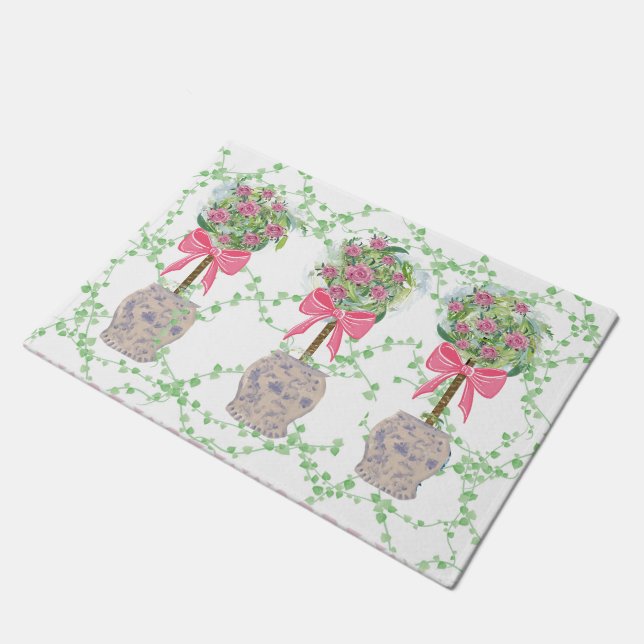 Lattice Green Topiary Rose Ingwerjarren Fußmatte (Schrägansicht)