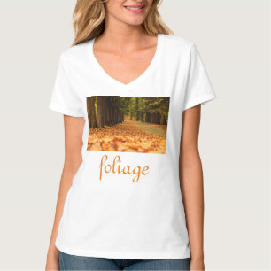 Laub auf Bella + Leinwand-Jersey-V-Ausschnitt für  T-Shirt